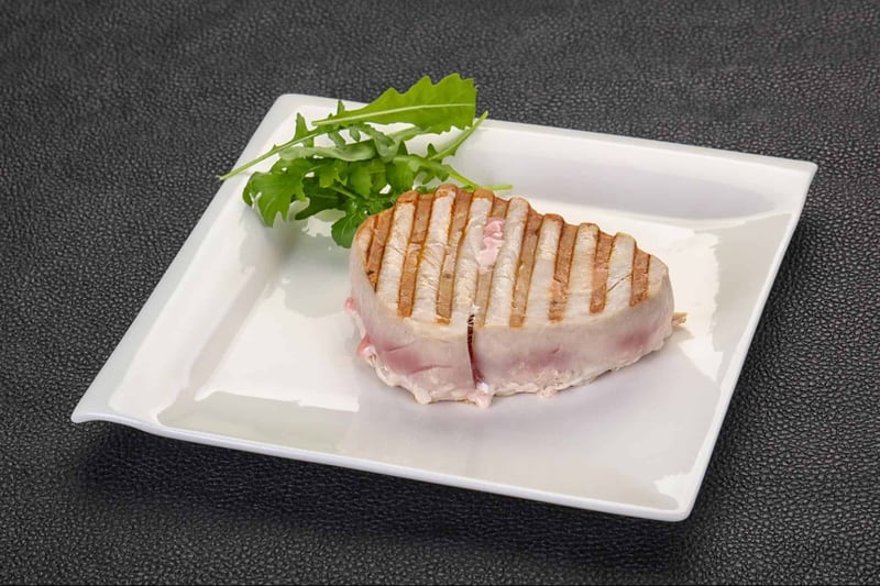 Healthy dog treat options with fresh ingredients for pets.