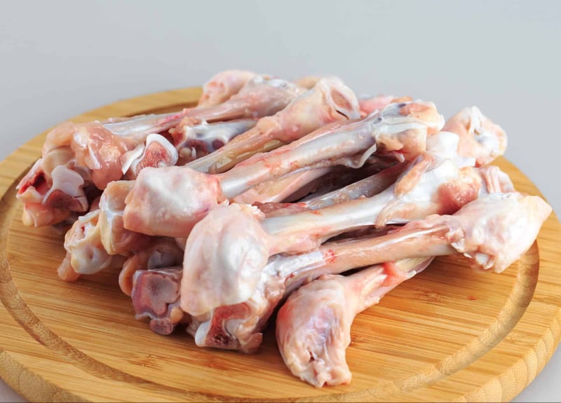 Fresh raw dog bones and meat for optimal pet nutrition and health.